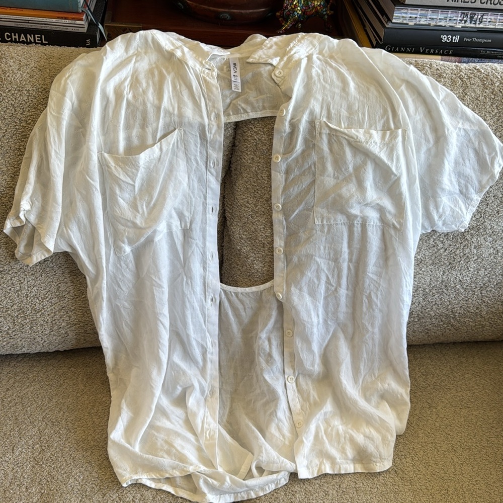 RVCA button down blouse with cutout on back - Picture 9 of 11